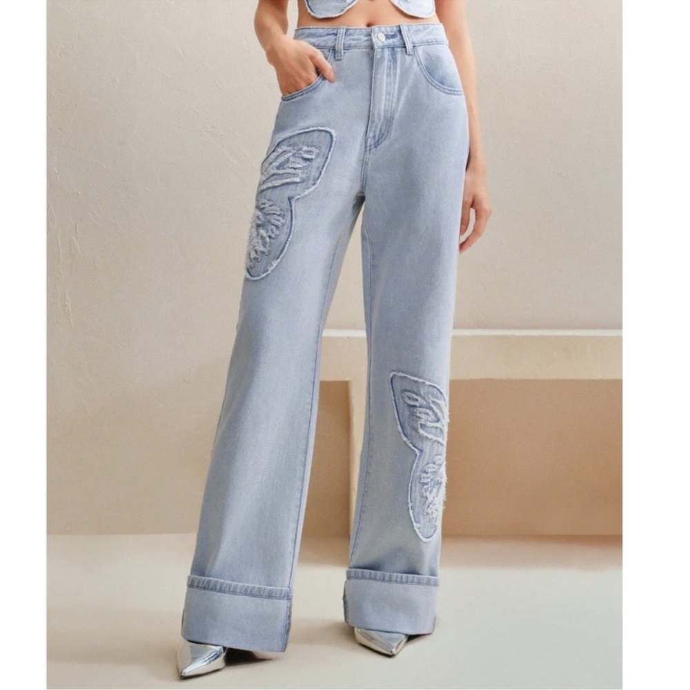 Light Wash Butterfly Frayed Pockets Straight Leg Denim Jeans S M L XL